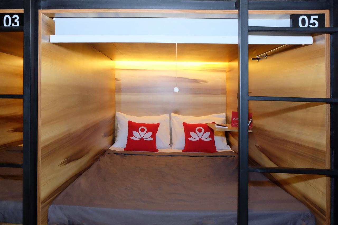 Zen Hostel Gubeng Station Σουραμπάγια Εξωτερικό φωτογραφία