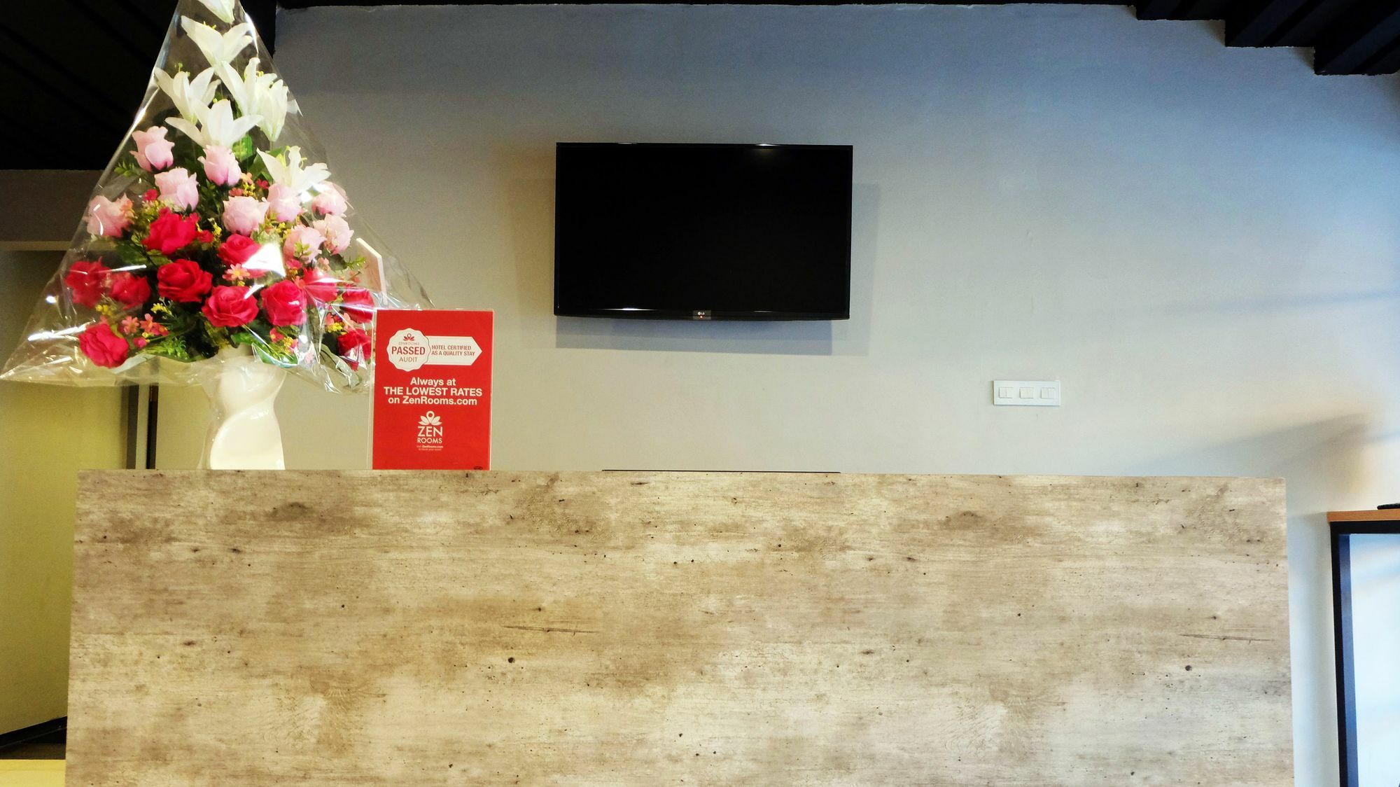 Zen Hostel Gubeng Station Σουραμπάγια Εξωτερικό φωτογραφία